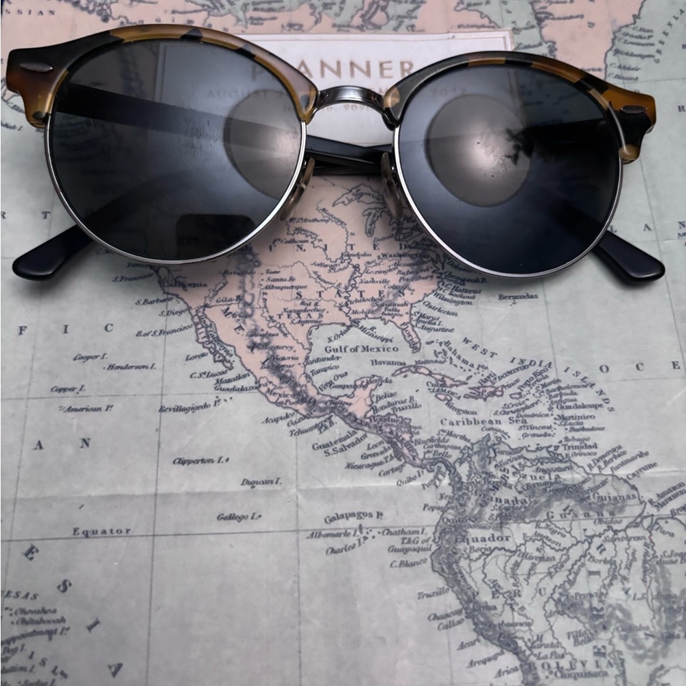 Ray-Ban RB4246 Frames | Rx Lenses | Case Included - Picture 2 of 4